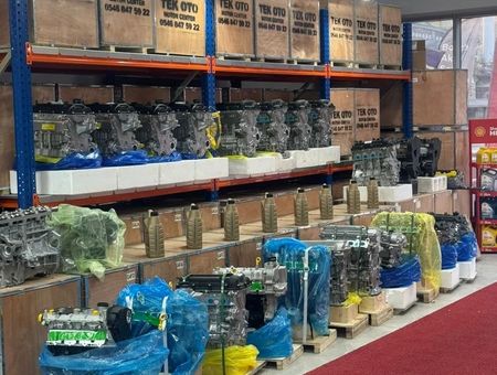 Dükkanımızdaki motor stok alanı
