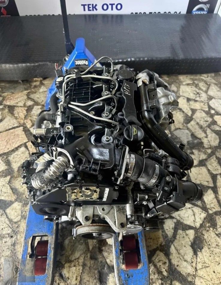 DV6 1.6 dizel çıkma motor, transpalet üzerinde, Ankara dükkan fotoğrafı