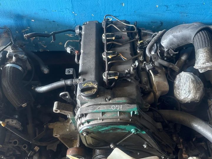 Kia Sorento 140 beygir dizel çıkma motor, fanı ve aksesuarlarıyla